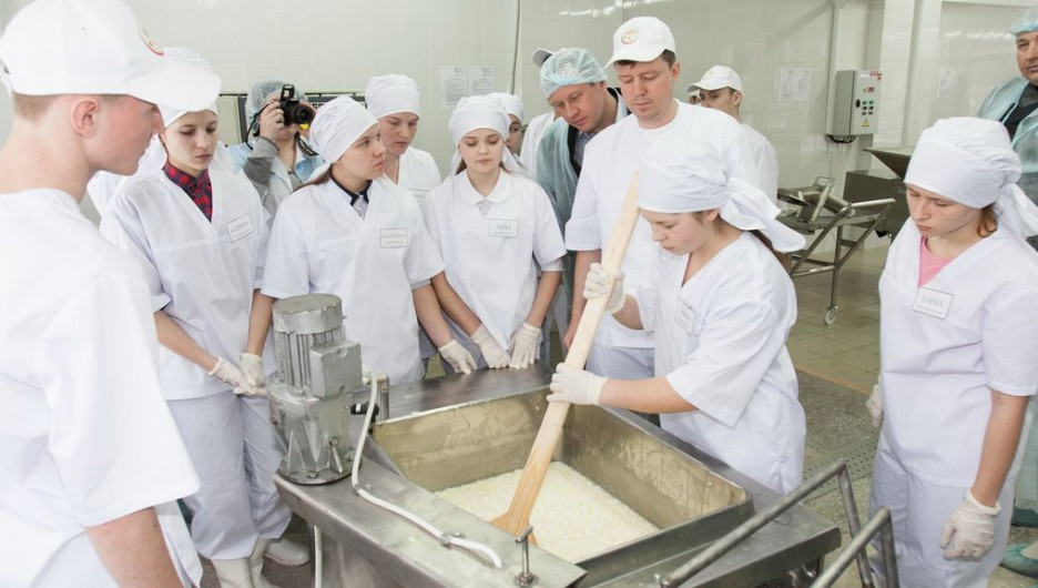 В Барнауле открыли современную лабораторию сыроделия.