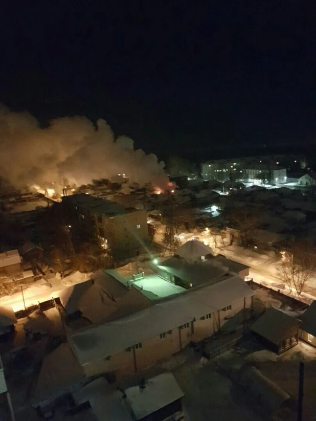 Пожар в жилом доме в Барнауле.