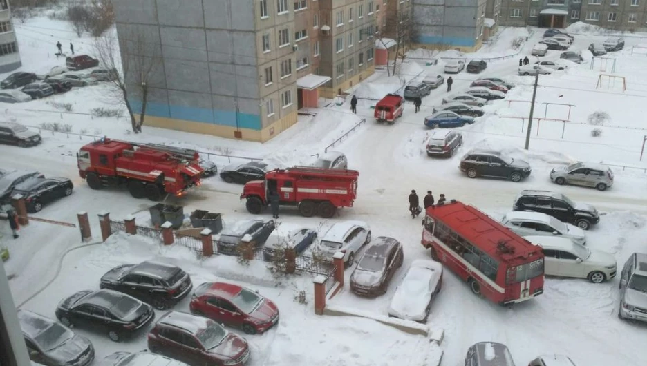 Барнаул горячая. Пожар на Красноармейском Барнаул.