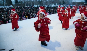 Новогодний праздник на площади Сахарова. 30 декабря 2016 года.