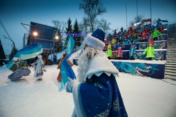 Новогодний праздник на площади Сахарова. 30 декабря 2016 года.