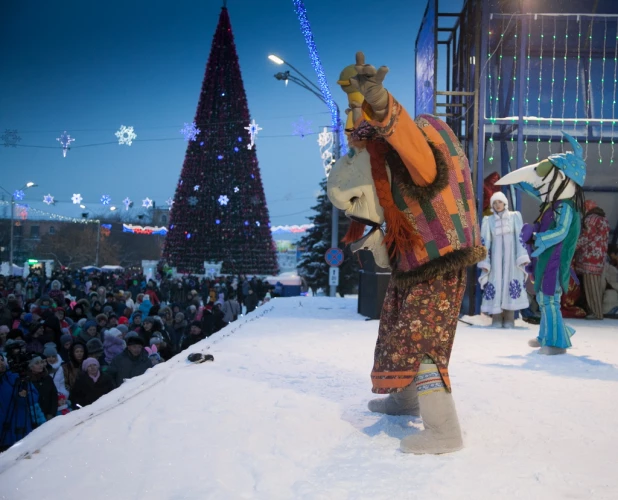 Новогодний праздник на площади Сахарова. 30 декабря 2016 года.