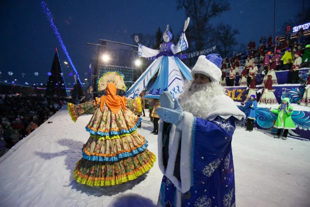 Новогодний праздник на площади Сахарова. 30 декабря 2016 года.