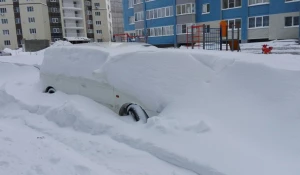 В крае намело огромные сугробы. 