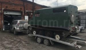 В Барнауле продают самодельный вездеход-амфибию