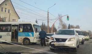 ДТП возле Телецентра. Барнаул, 15 января 2017 года.