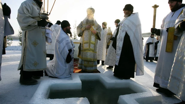 В Барнауле празднуют Крещение. 19 января 2017 года.