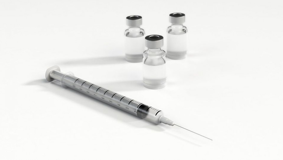 Жителю Барнаула поставили прививку от коронавируса вместо вакцины от гепатита
