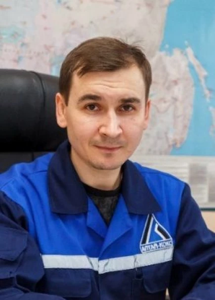 Евгений Голущенко.