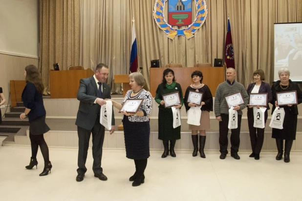 В Алтайском крае стартует проект "Шахматы в школе".