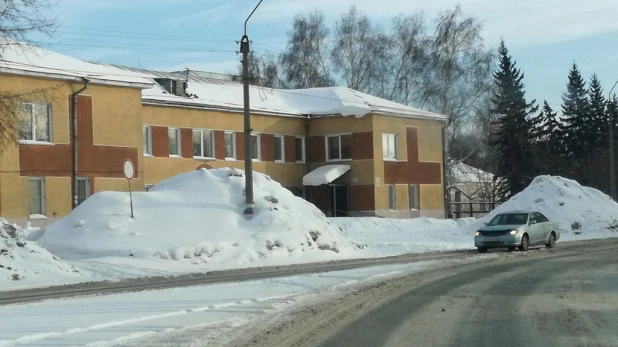 Сугробы в Барнауле и Новоалтайске.