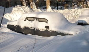 Автомобили в сугробах