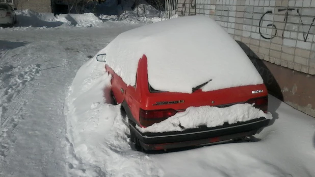 Автомобили в сугробах