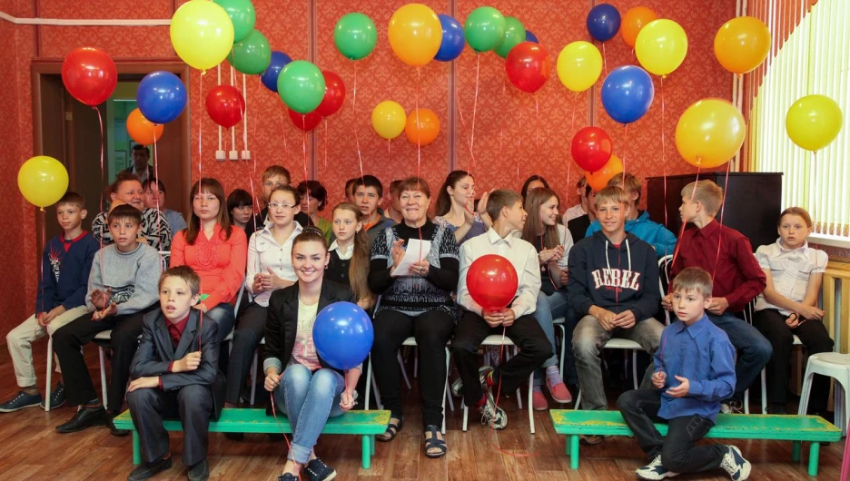 "Алтай-Кокс" оказывает благотворительную помощь.