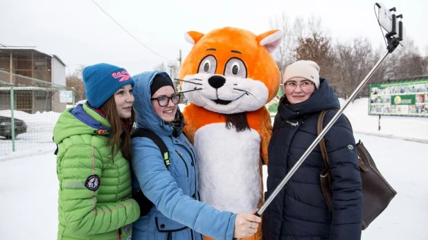 Ночь в барнаульском зоопарке.