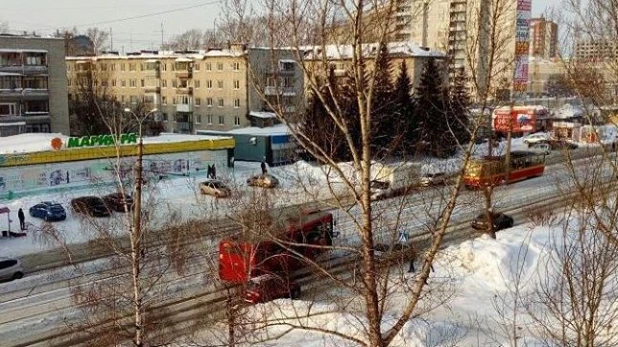 ДТП в Барнауле на ул. А.Петрова.