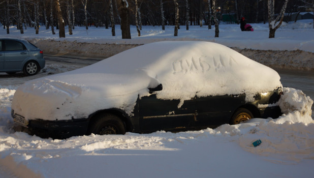 Барнаульские "авто-сугробы"