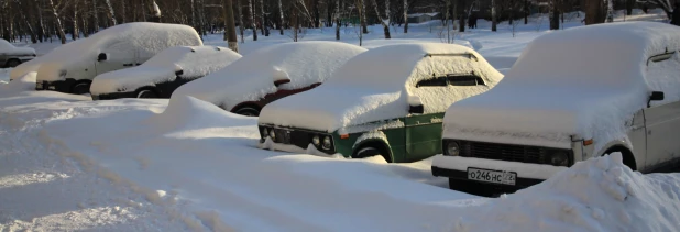 Барнаульские "авто-сугробы"