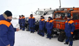 Спасатели МЧС принимают участие в поисковых работах на Телецком озере. 13 февраля 2017 года.