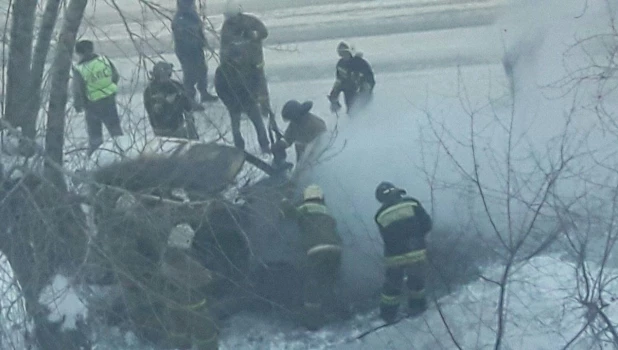 Пожар в автомобиле.