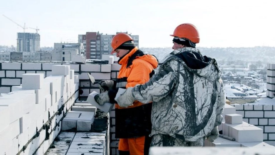 Строительство в микрорайоне "Димитровские горки".