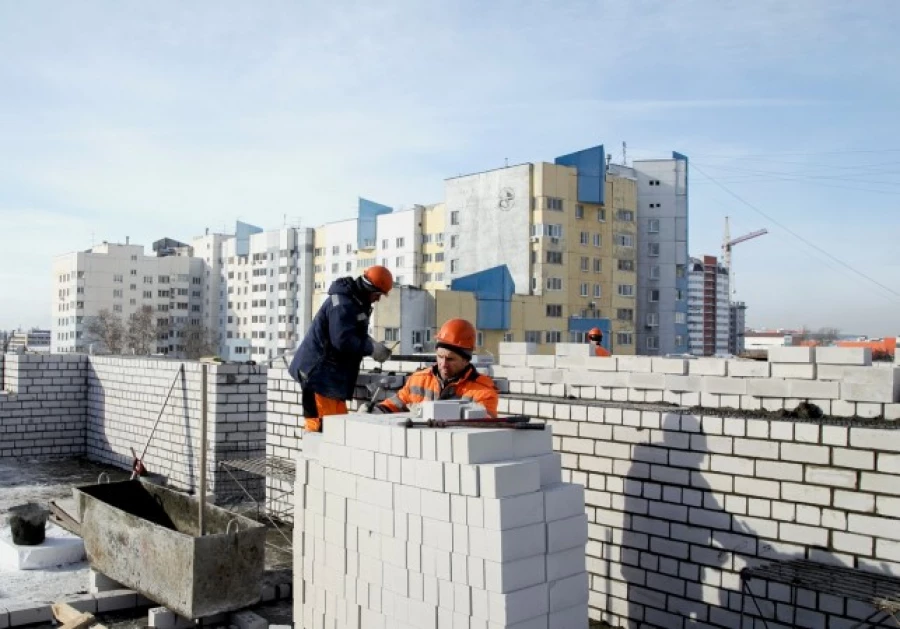 Строительство в микрорайоне "Димитровские горки".