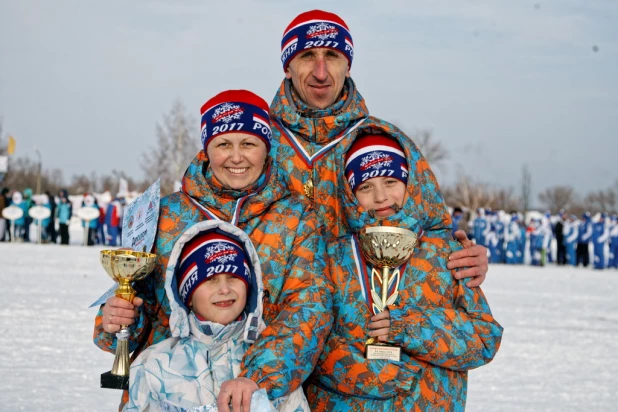 Спортивная семья Комиссар из Родинского района