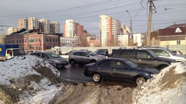 ДТП и пробка на Красноармейском.