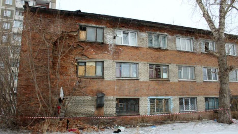 Общежитие на ул. Репина в Бийске.