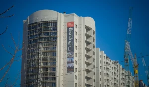 ЖК "Новая пристань" — первый дом по ул. Приречная, 2-а.