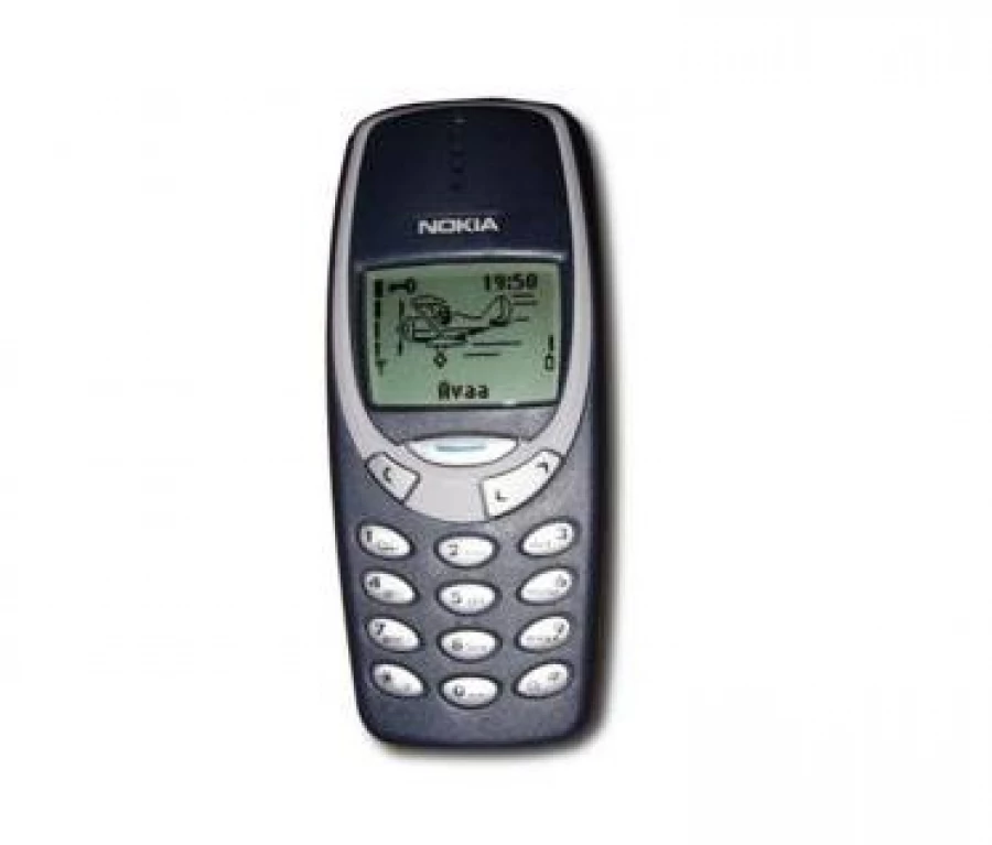 Телефон Nokia 3310.