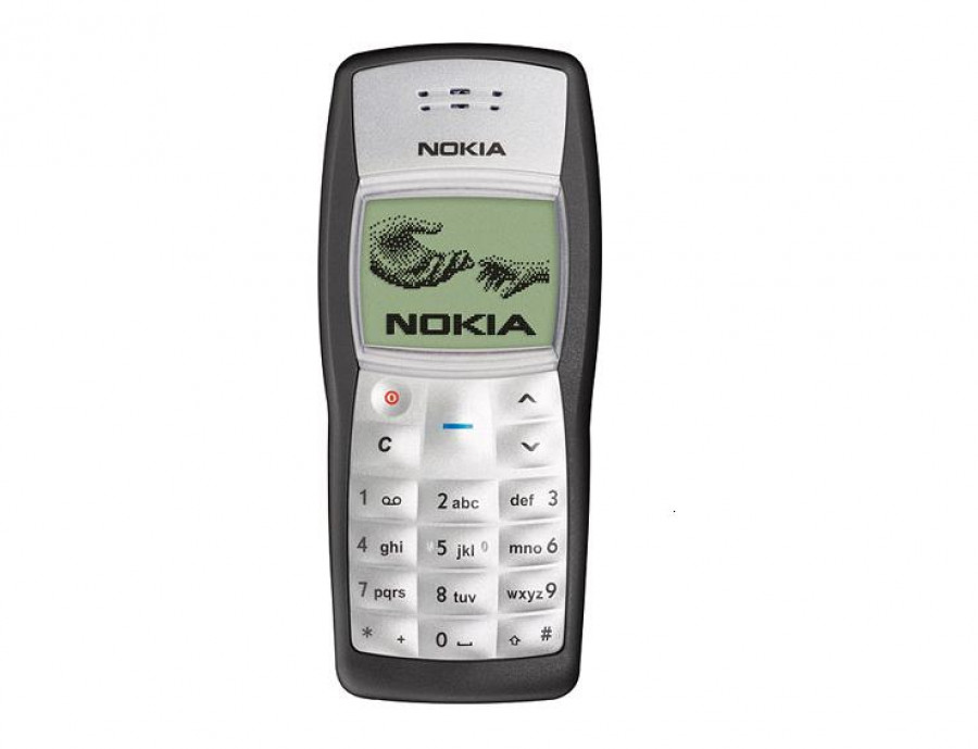 Телефон Nokia 1100.