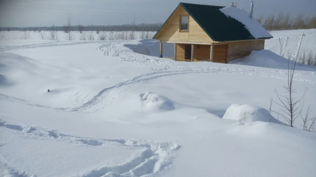 Заснеженный поселок Благодатное.