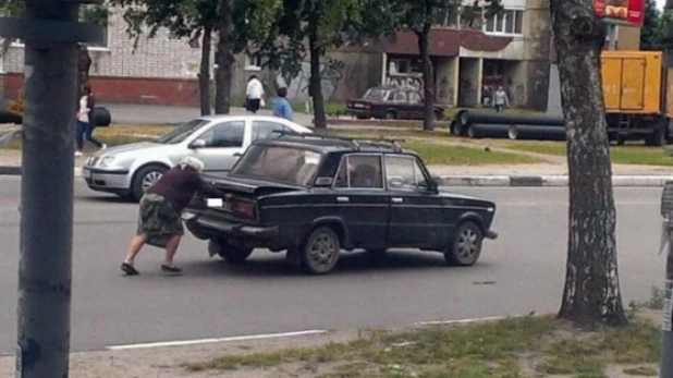 "Джентльмены" и их дамы. 