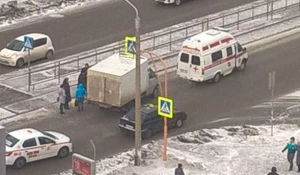 На Красноармейском проспекте водитель сбил ребенка на пешеходном переходе