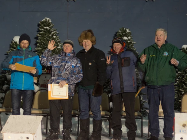 Александр Парфенов, Кирилл Никифоров и Павел Коробейников на чемпионате World Ice Art Championships.