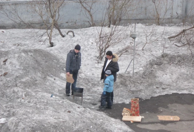 Когда очень хочется поехать на шашлыки.