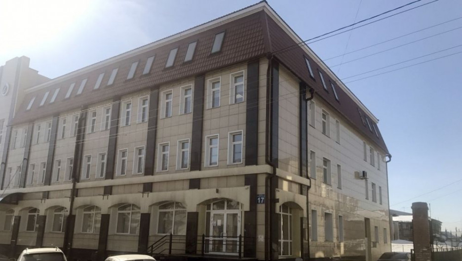 В Барнауле продают здание.