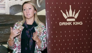 Гостей принимал уютный зал гастропаба "13".