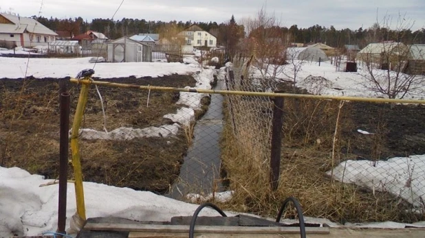 В Барнауле откачивают талые воды. Паводок на Алтае.