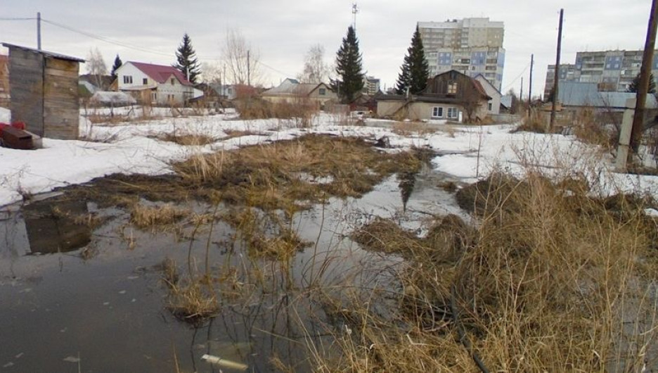 В Барнауле откачивают талые воды. Паводок на Алтае.