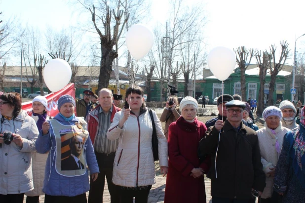 Митинг против терроризма в Барнауле 8 апреля 2017.