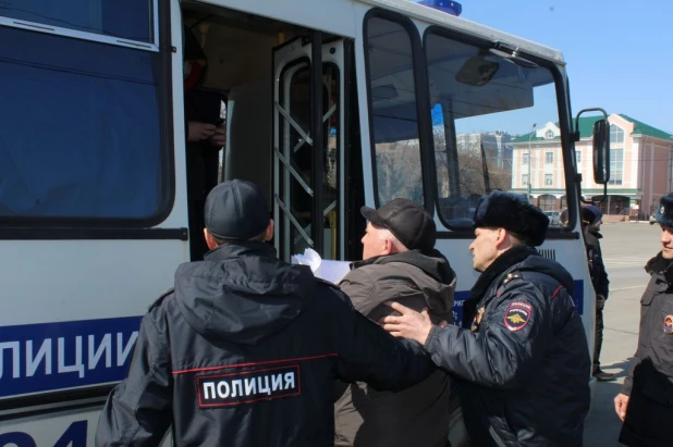 Митинг против терроризма в Барнауле 8 апреля 2017.