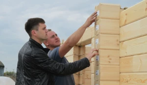 Клееный брус — надежный и экологичный материал для дома.