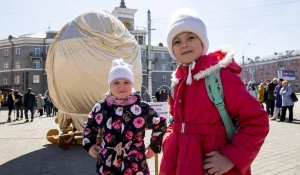 Освящение символа Пасхи в Барнауле