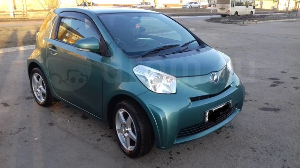 Toyota iQ