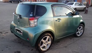 Toyota iQ