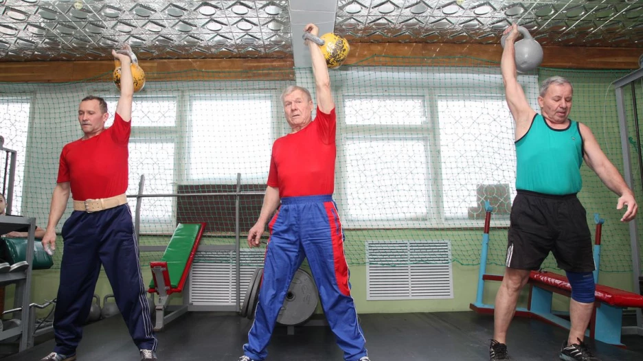 Соревнования по гиревому спорту.