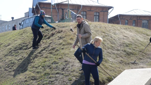 Общегородской субботник.