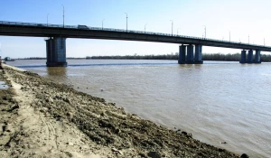 Обь в районе Речного вокзала в Барнауле. 21 апреля 2017.